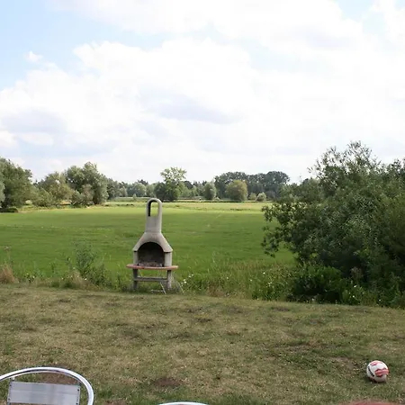 Zur Alten Schmiede I 펜션 볼텐하겐